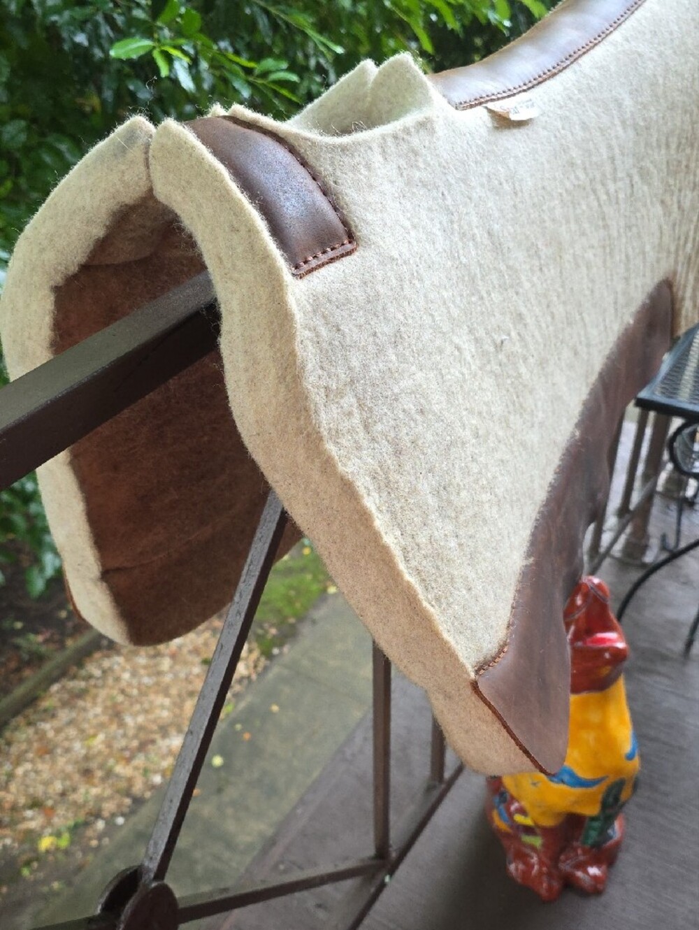 5-Star Wool Saddle Pad with Brown Leather Trim - Picture 3 of 6